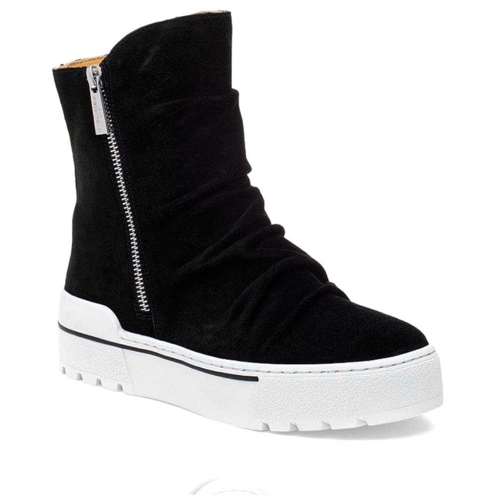 J/Slides brand new suede boots